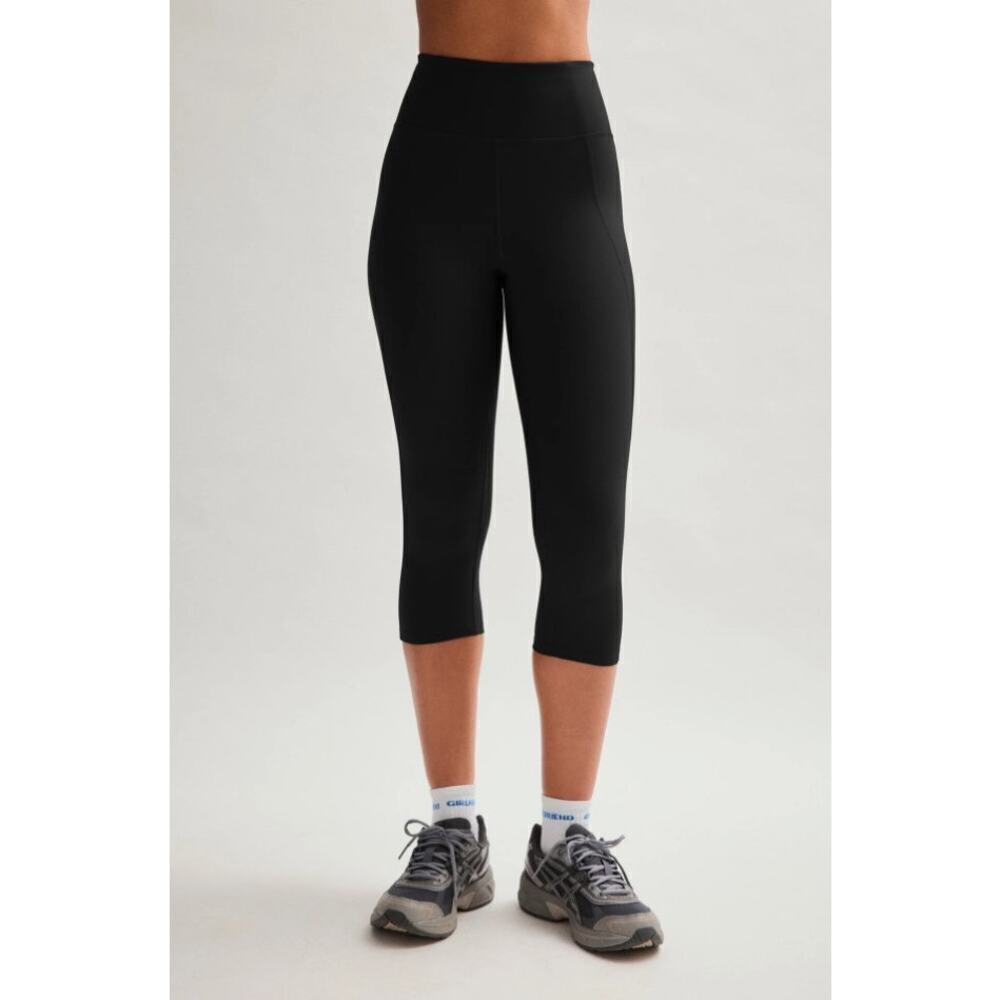 NWT Girlfriend Collective Black Compressive High-Rise Capri